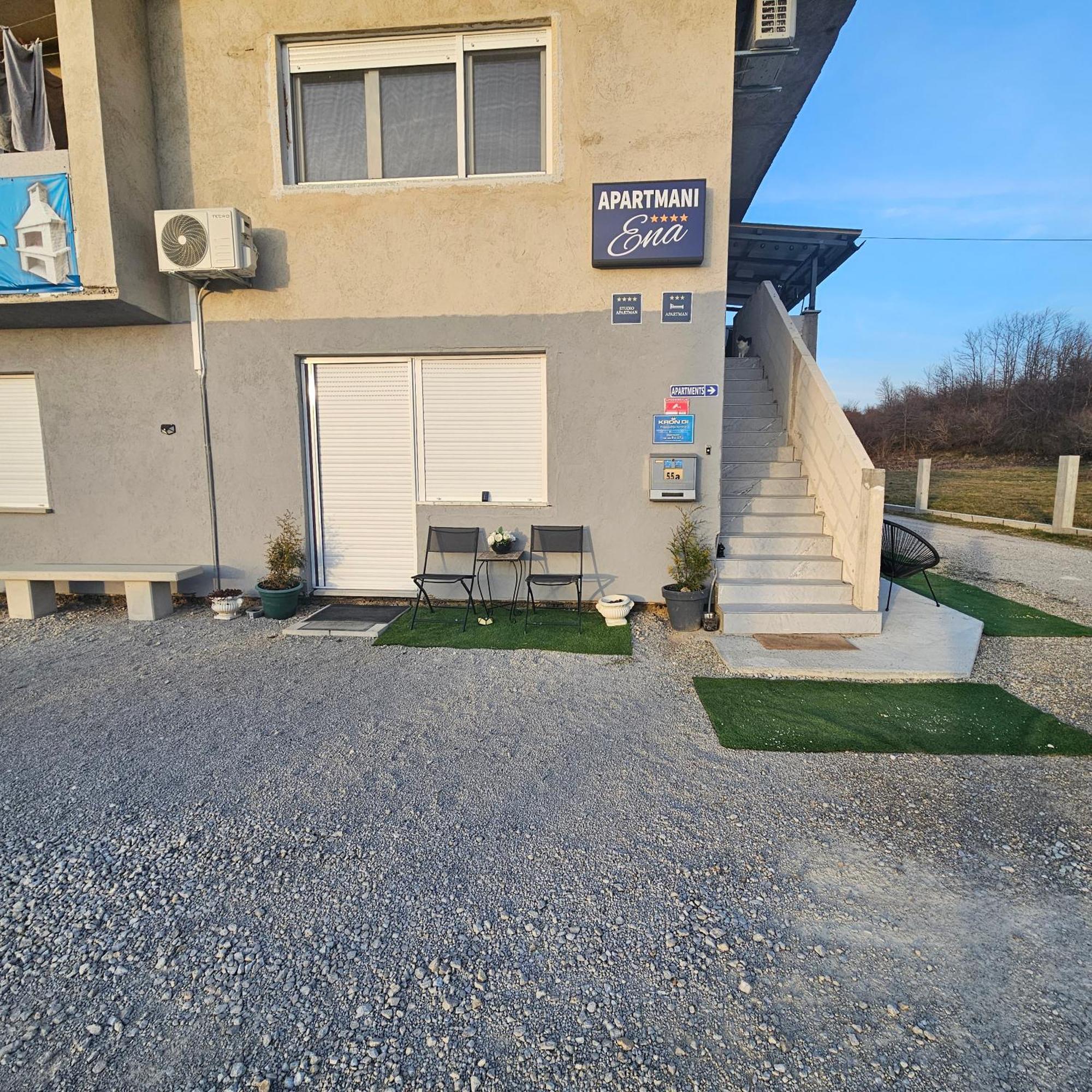 Ena1 & Ena2 -Big Free Parking Apartment Karlovac Exterior photo
